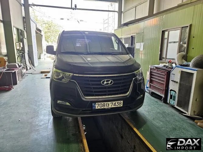 Hyundai Starex 4WD Wagon 11-Seater