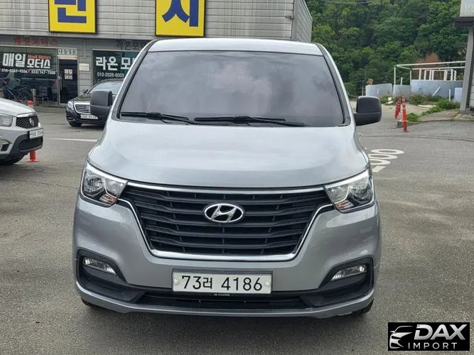 Hyundai Starex Wagon 12-Seater