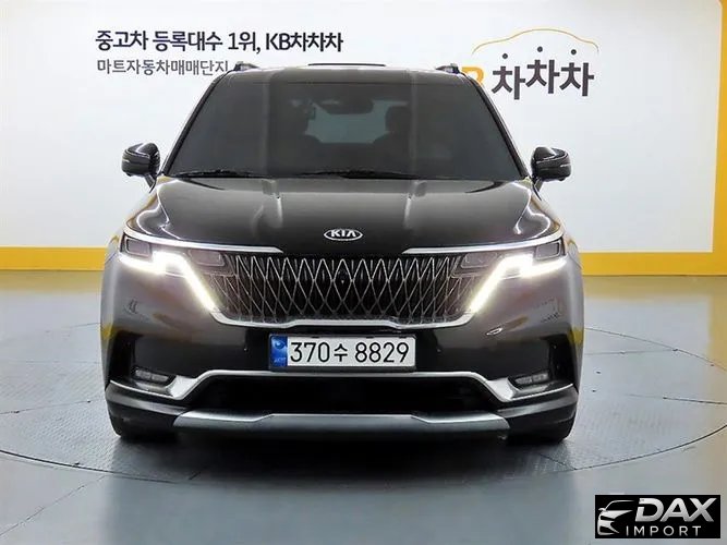 Kia Canival 9-Seater Signature