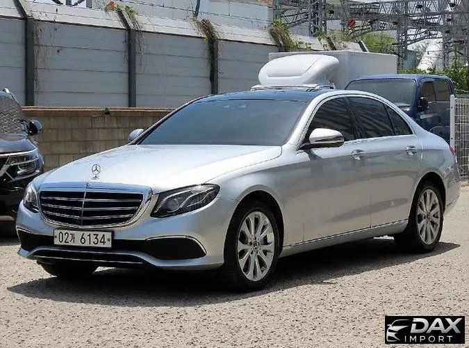 Mercedes-Benz E-Class E300 4MATIC Exclusive