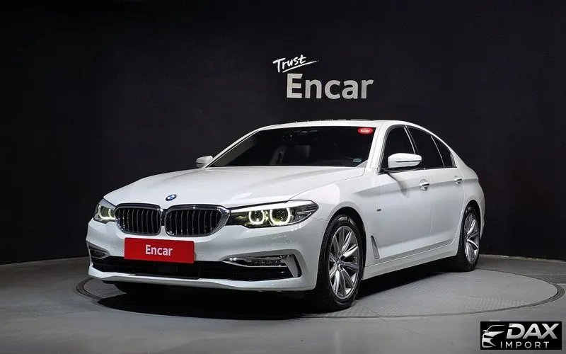 BMW 5-Series 520i Luxury