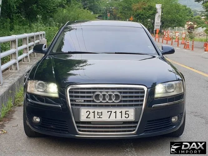 Audi A8 6.0 W12 Quattro