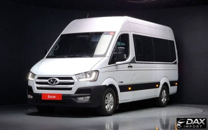 Hyundai Solati 14-seater