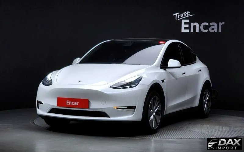 Tesla Model Y Standard Range