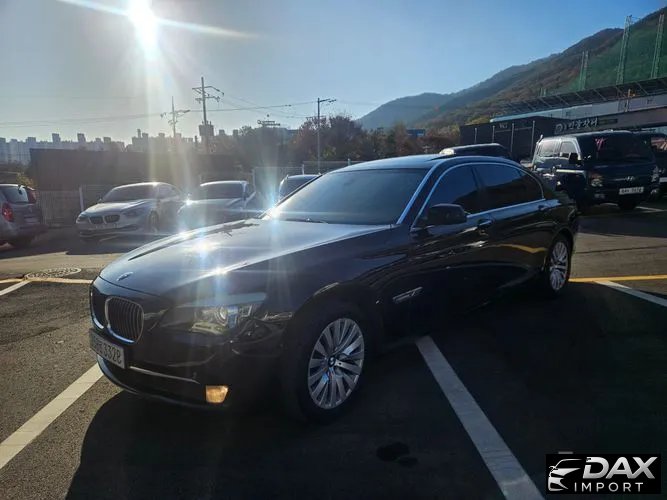 BMW 7-Series 740Li