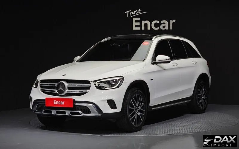 Mercedes-Benz GLC-Class GLC300e 4MATIC