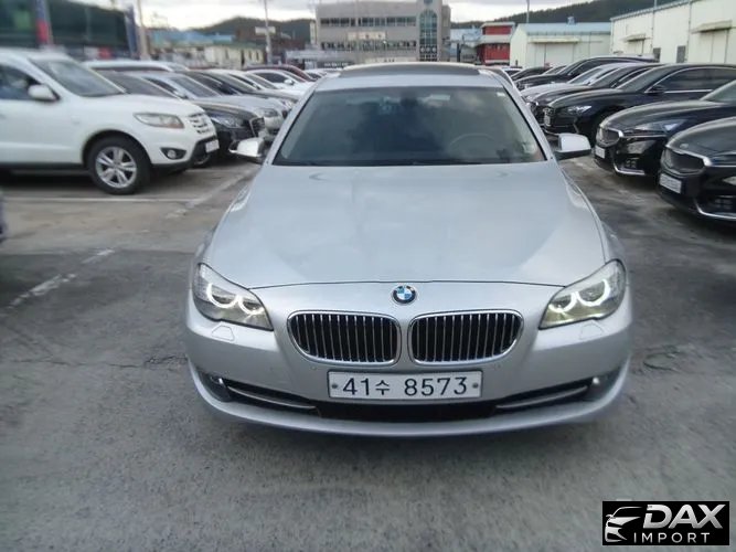 BMW 5-Series 528i