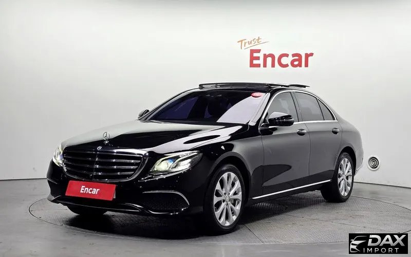 Mercedes-Benz E-Class E300 4MATIC Exclusive