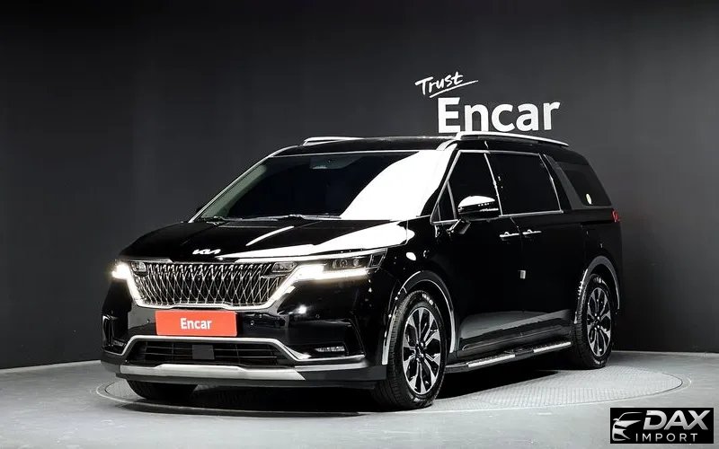 Kia Canival Gasoline 7-Seater Signature