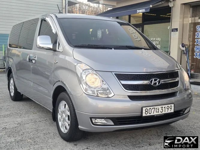 Hyundai Starex 5-Seater VAN