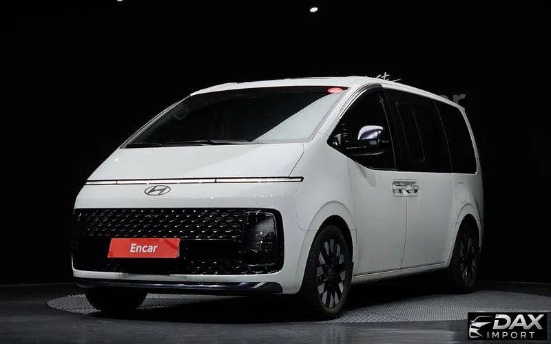 Hyundai Staria 4WD Lounge 9-Seater