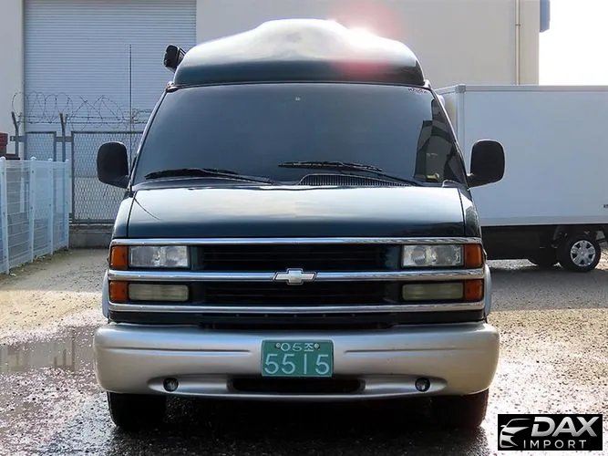 Chevrolet Chevy Van 9-Seater