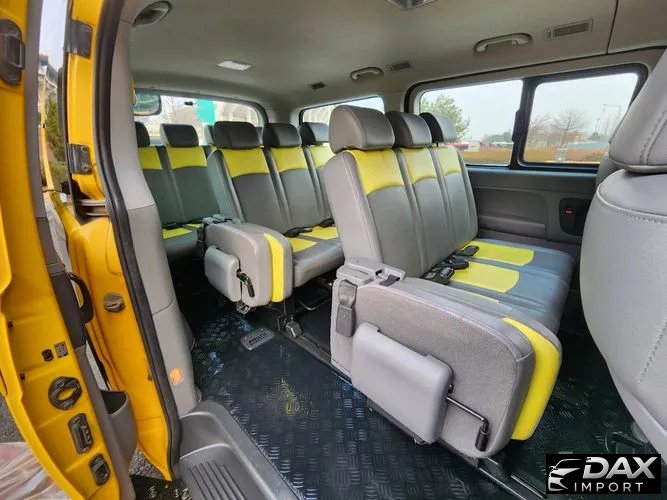 Hyundai Starex Guard car of children