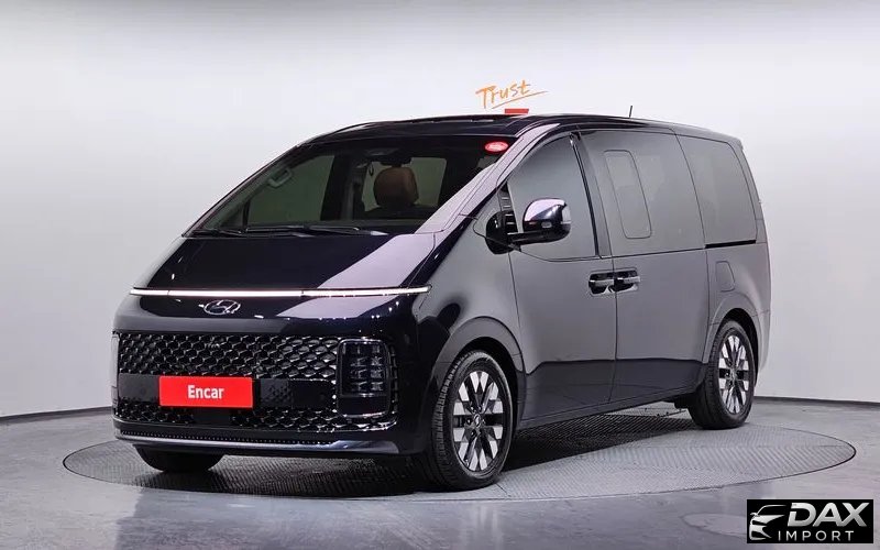 Hyundai Staria 4WD Lounge 9-Seater