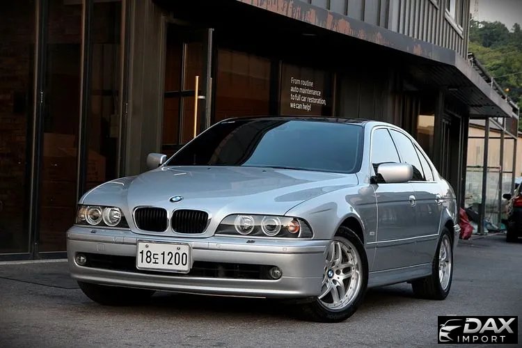 BMW 5-Series 525i Sedan
