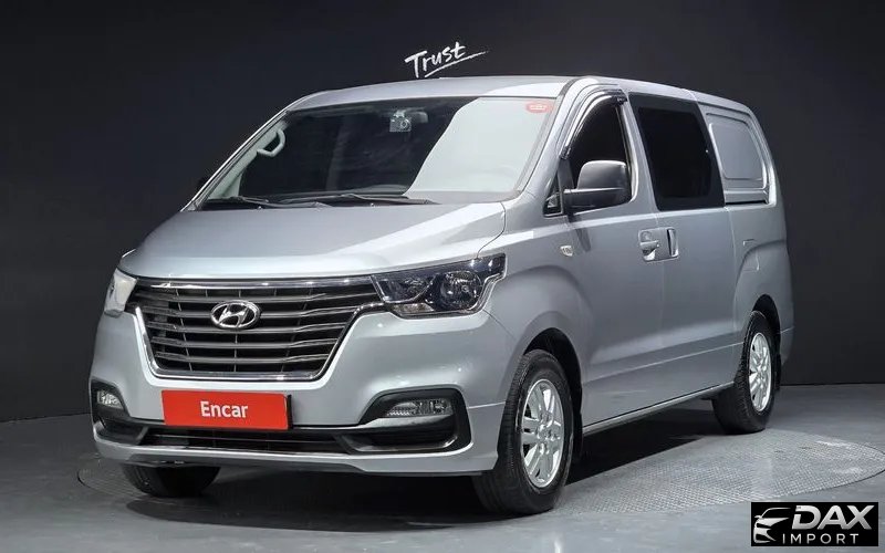 Hyundai Starex Van 5-Seater
