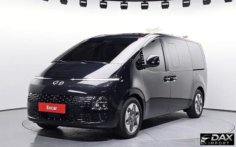 Hyundai Staria 4WD Tourer 11-Seater