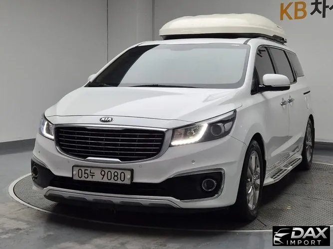 Kia Canival Gasoline 7-seater Limousine