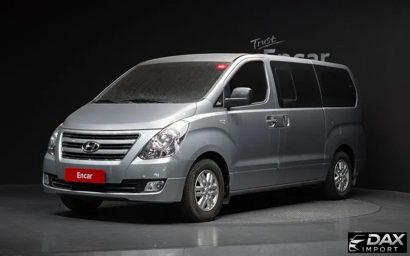 Hyundai Starex 12-Seater Wagon