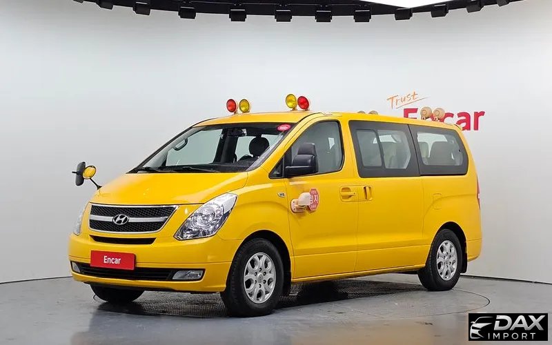 Hyundai Starex Guard car of children