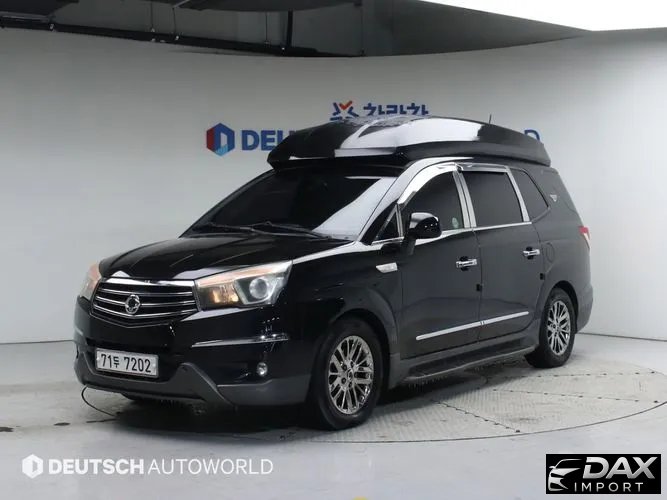 KG_Mobility_Ssangyong KORANDO 4WD Chateau 11-seater