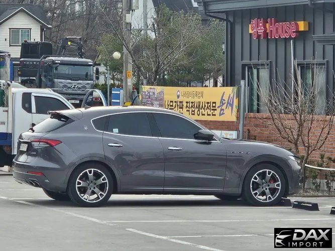Maserati Levante 3.0 AWD GranSport