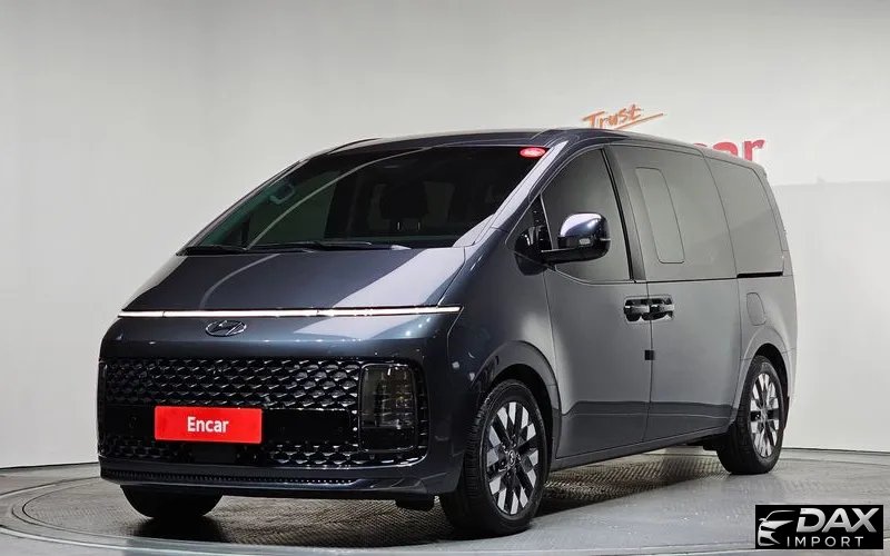 Hyundai Staria 4WD Lounge 9-Seater