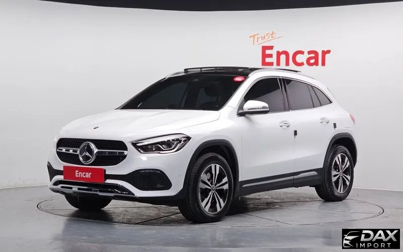 Mercedes-Benz GLA-Class GLA220