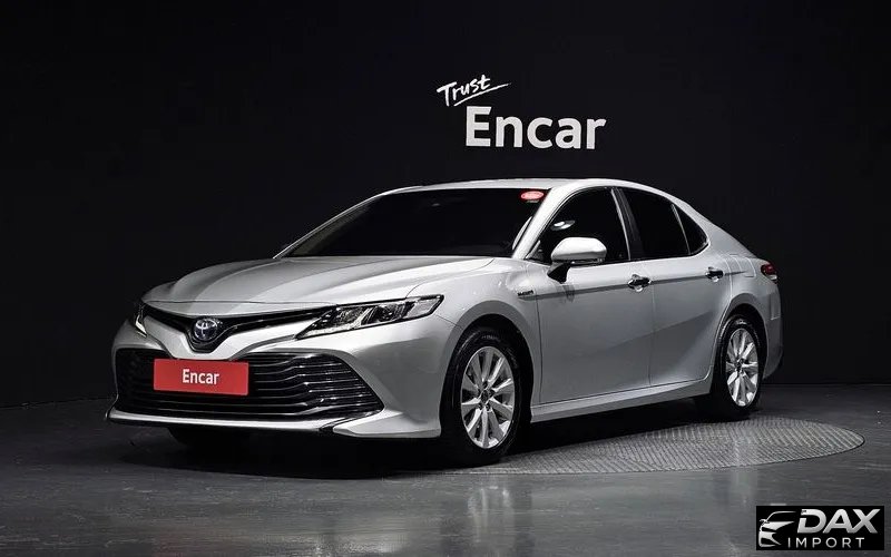 Toyota Camry 2.5 LE Hybrid