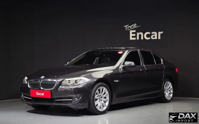 BMW 5-Series 528i