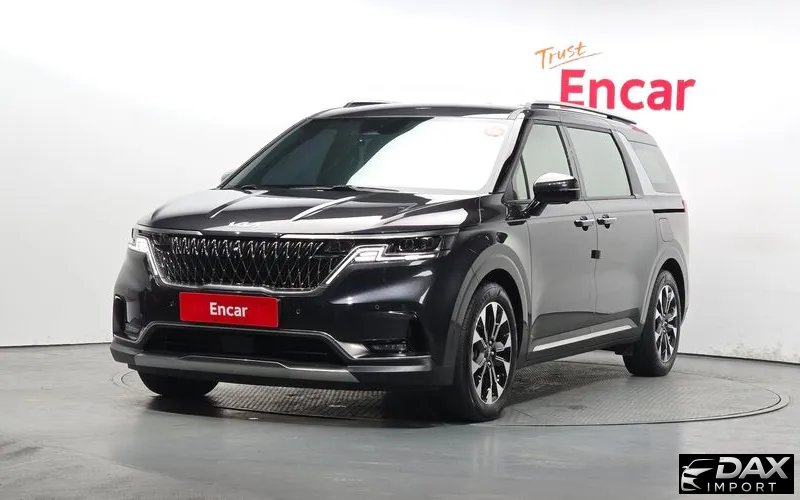 Kia Canival Gasoline 7-Seater Outdoor