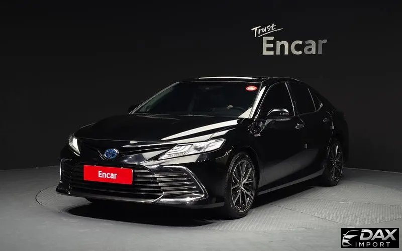 Toyota Camry 2.5 XLE Hybrid