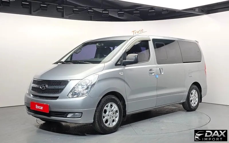 Hyundai Starex 12-Seater Wagon