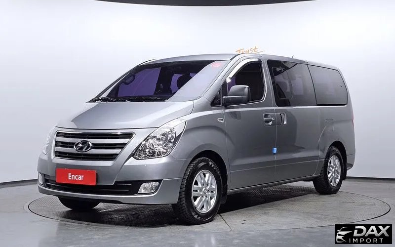 Hyundai Starex 12-Seater Wagon