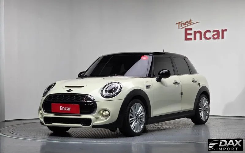 Mini Cooper 5Door Standard