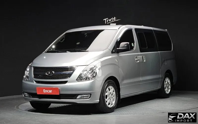 Hyundai Starex 12-Seater Wagon