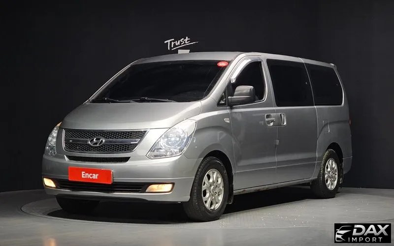 Hyundai Starex 12-Seater Wagon