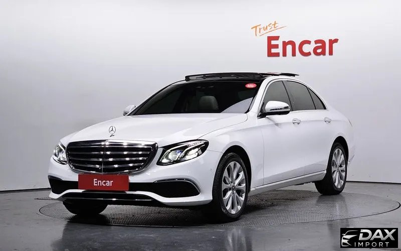 Mercedes-Benz E-Class E300 4MATIC Exclusive