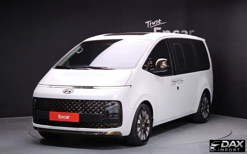 Hyundai Staria 4WD Lounge 9-Seater