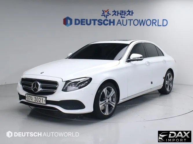 Mercedes-Benz E-Class E300 4MATIC Avnatgarde