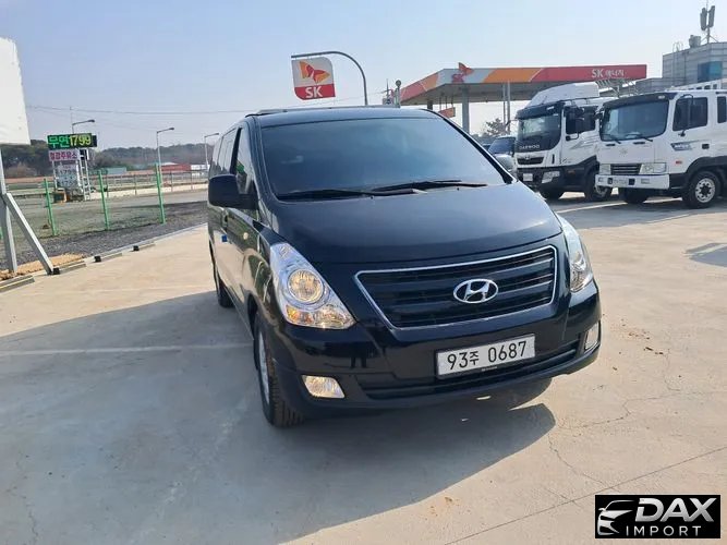 Hyundai Starex 5-Seater VAN