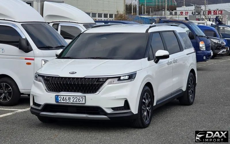 Kia Canival 9-Seater Prestige