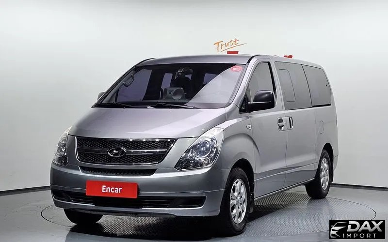 Hyundai Starex 12-Seater Wagon