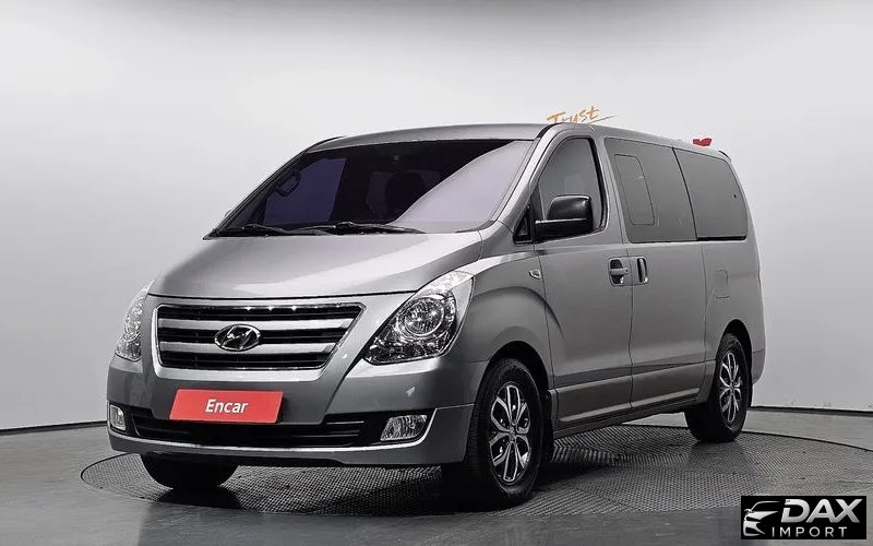 Hyundai Starex 12-Seater Wagon