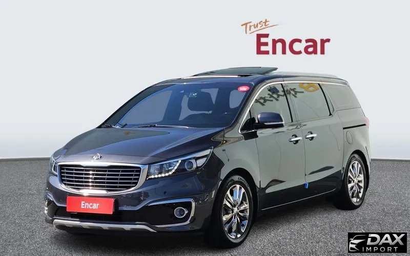 Kia Canival Gasoline 7-seater Limousine