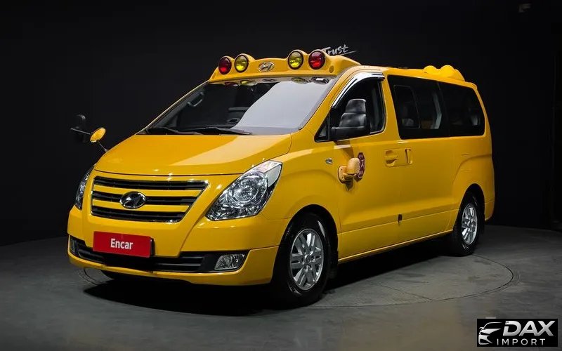 Hyundai Starex Guard car of children