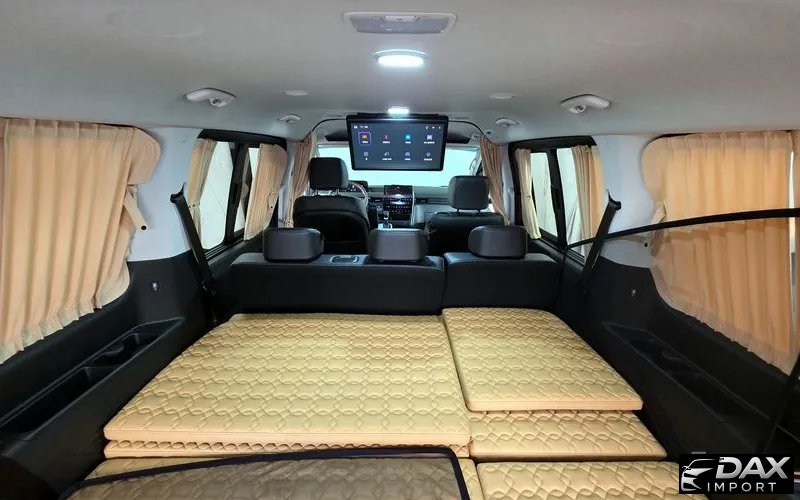 Hyundai Staria Tourer 9-Seater