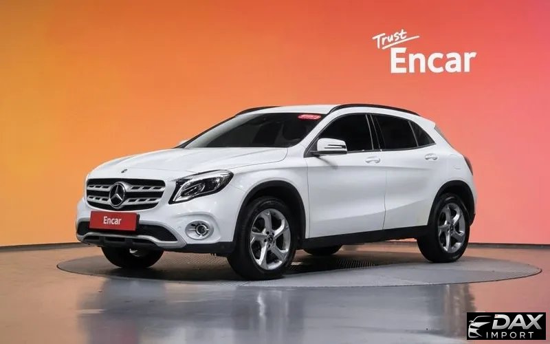 Mercedes-Benz GLA-Class GLA220