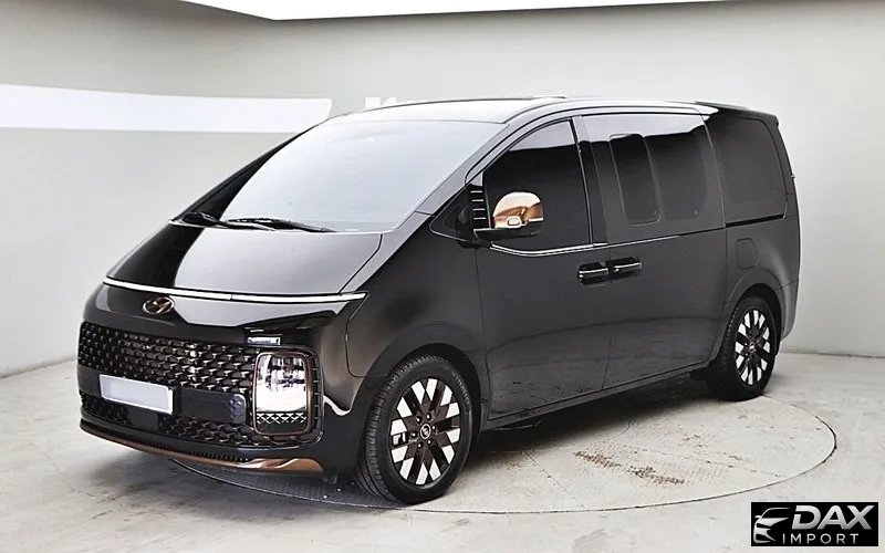 Hyundai Staria 4WD Lounge 9-Seater