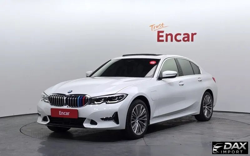 BMW 3-Series 330e Luxury